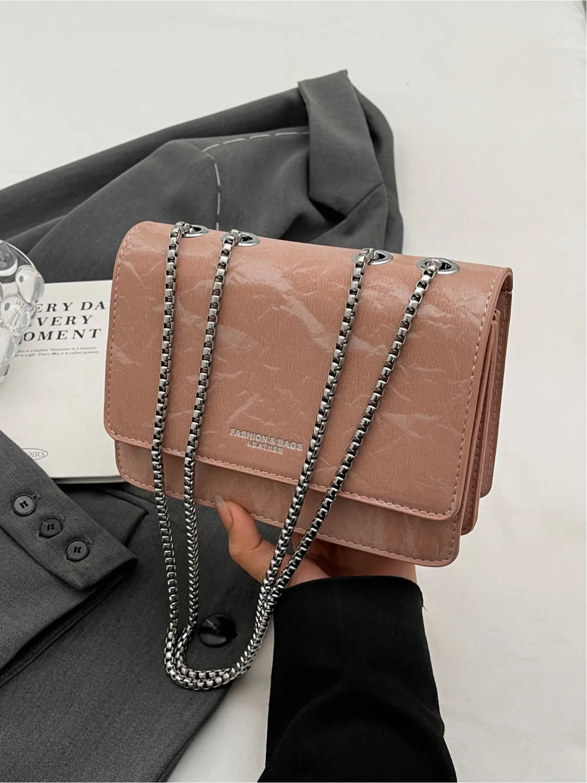 Fashionable Chain Shoulder Small Flap Square Bag, Versatile Casual Crossbody Purse Bag for Women, Stylish Outdoors Use, Crossbody Bags, Casual Trendy Purses