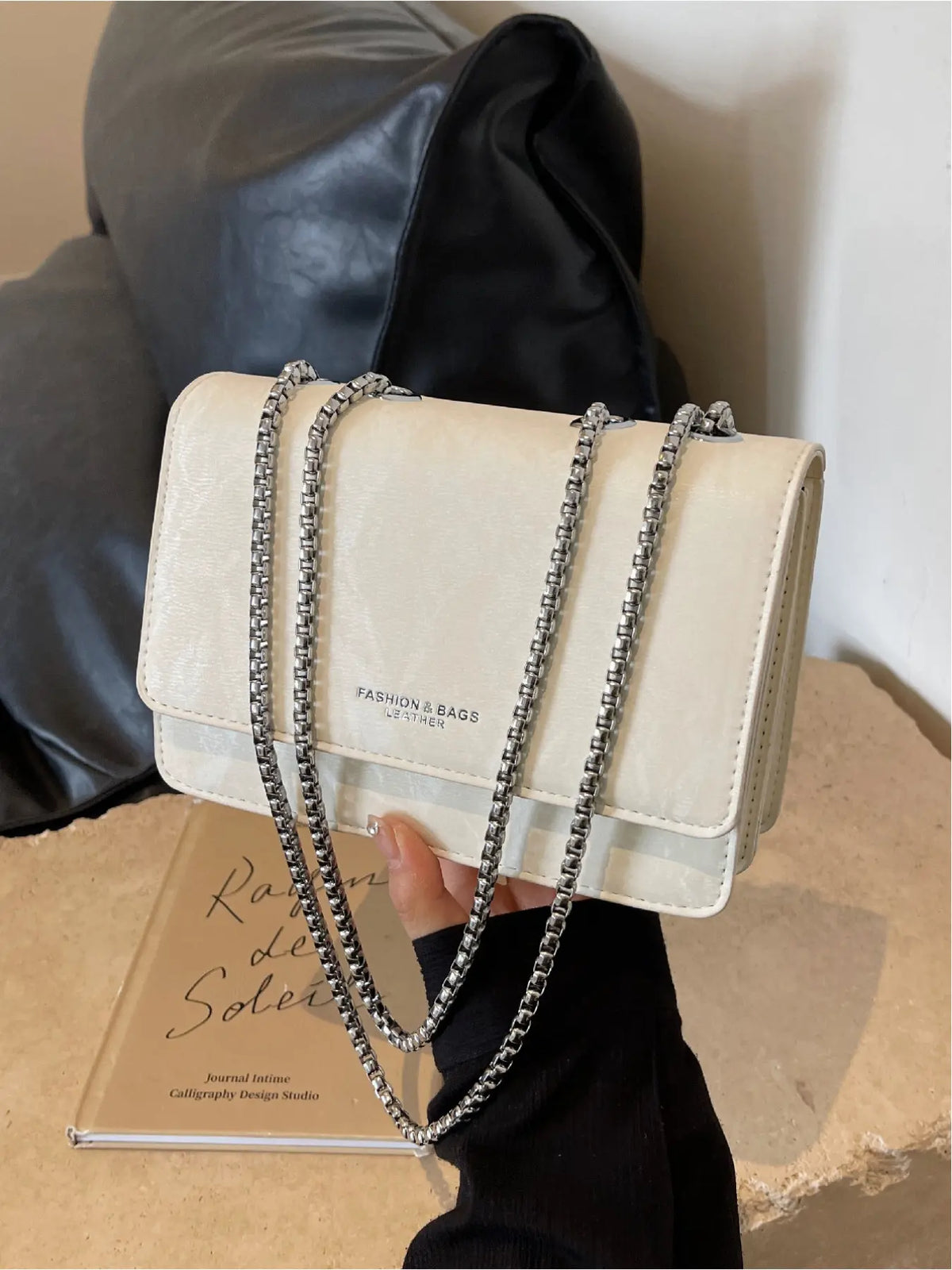 Fashionable Chain Shoulder Small Flap Square Bag, Versatile Casual Crossbody Purse Bag for Women, Stylish Outdoors Use, Crossbody Bags, Casual Trendy Purses
