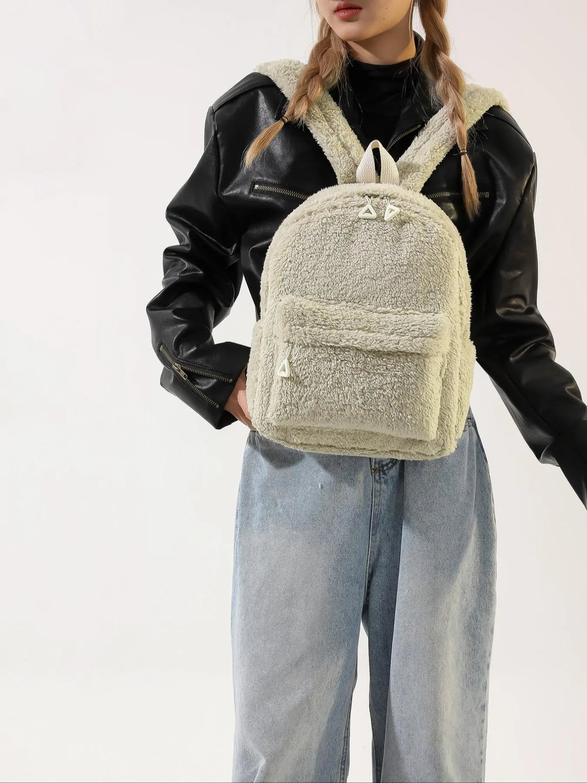 Fluffy Casual Leopard Pattern Plush Versatile Backpack, Casual Zipper Backpack for Women & Men, Fashionable Trendy Backpack for Daily Use