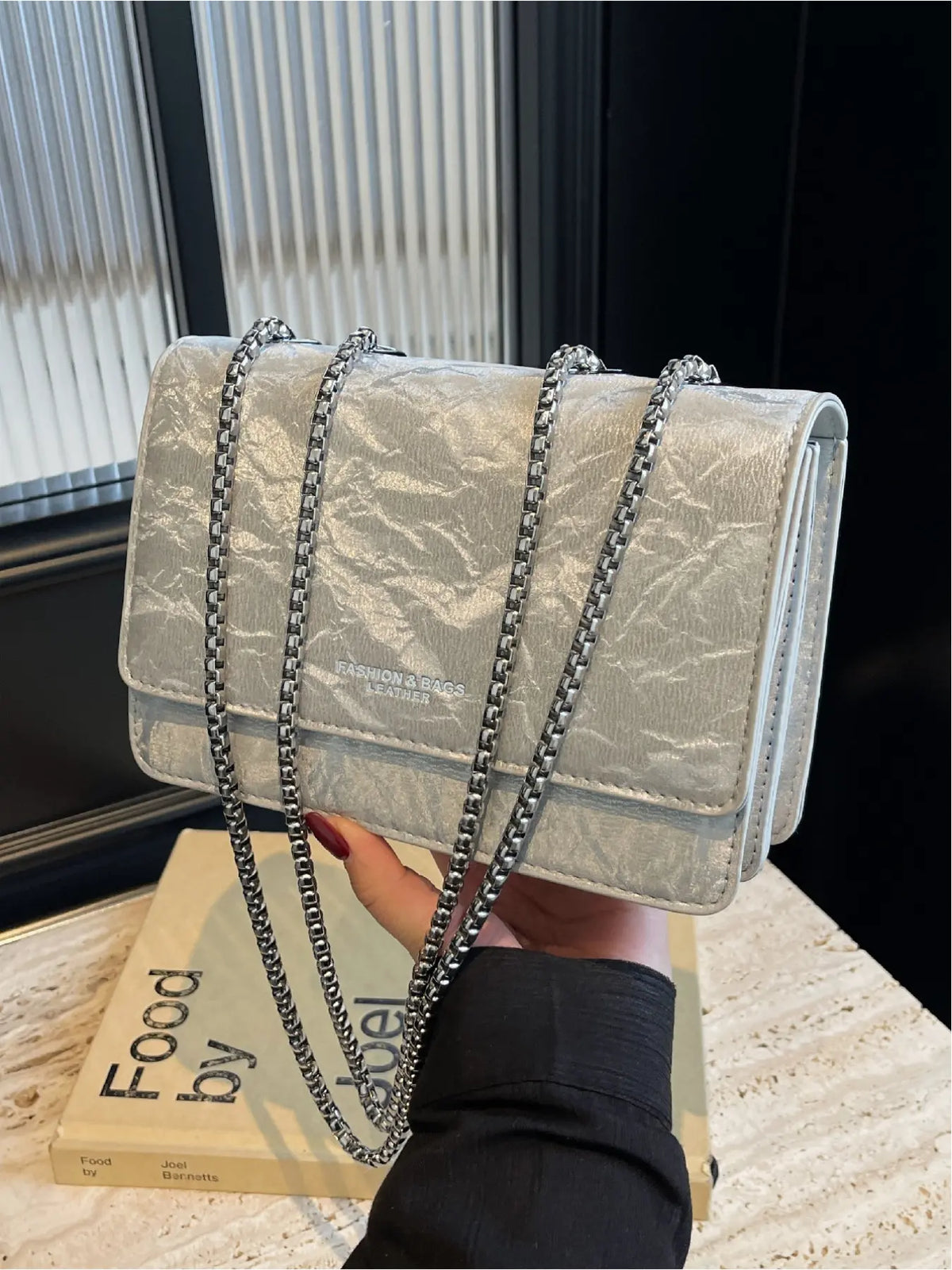 Fashionable Chain Shoulder Small Flap Square Bag, Versatile Casual Crossbody Purse Bag for Women, Stylish Outdoors Use, Crossbody Bags, Casual Trendy Purses