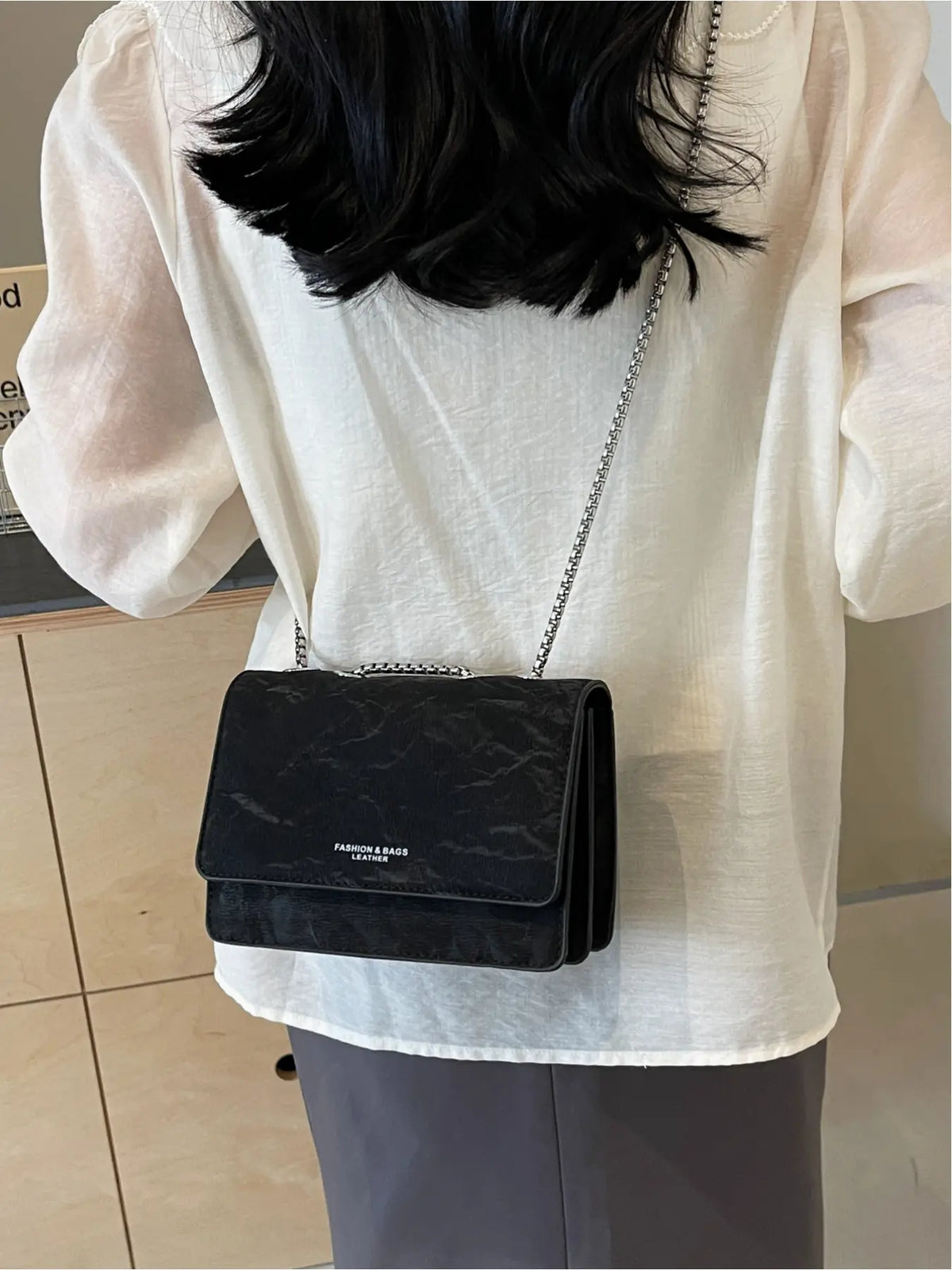 Fashionable Chain Shoulder Small Flap Square Bag, Versatile Casual Crossbody Purse Bag for Women, Stylish Outdoors Use, Crossbody Bags, Casual Trendy Purses