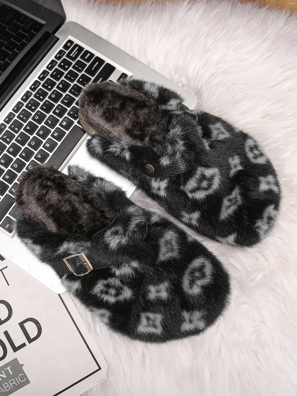 Unisex Faux Fur Mules, Anti-Slip Warm Outdoor Winter Slippers, Fluffy Home Slippers, Perfect Gift Choice