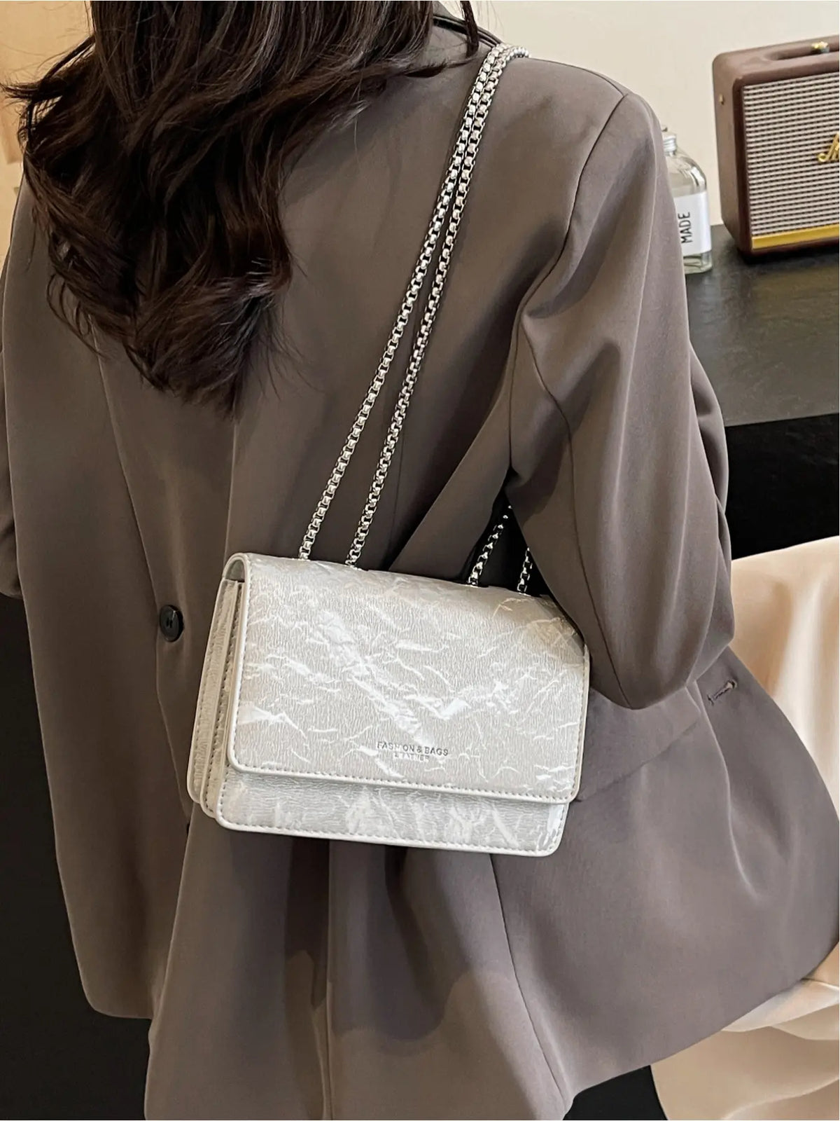 Fashionable Chain Shoulder Small Flap Square Bag, Versatile Casual Crossbody Purse Bag for Women, Stylish Outdoors Use, Crossbody Bags, Casual Trendy Purses