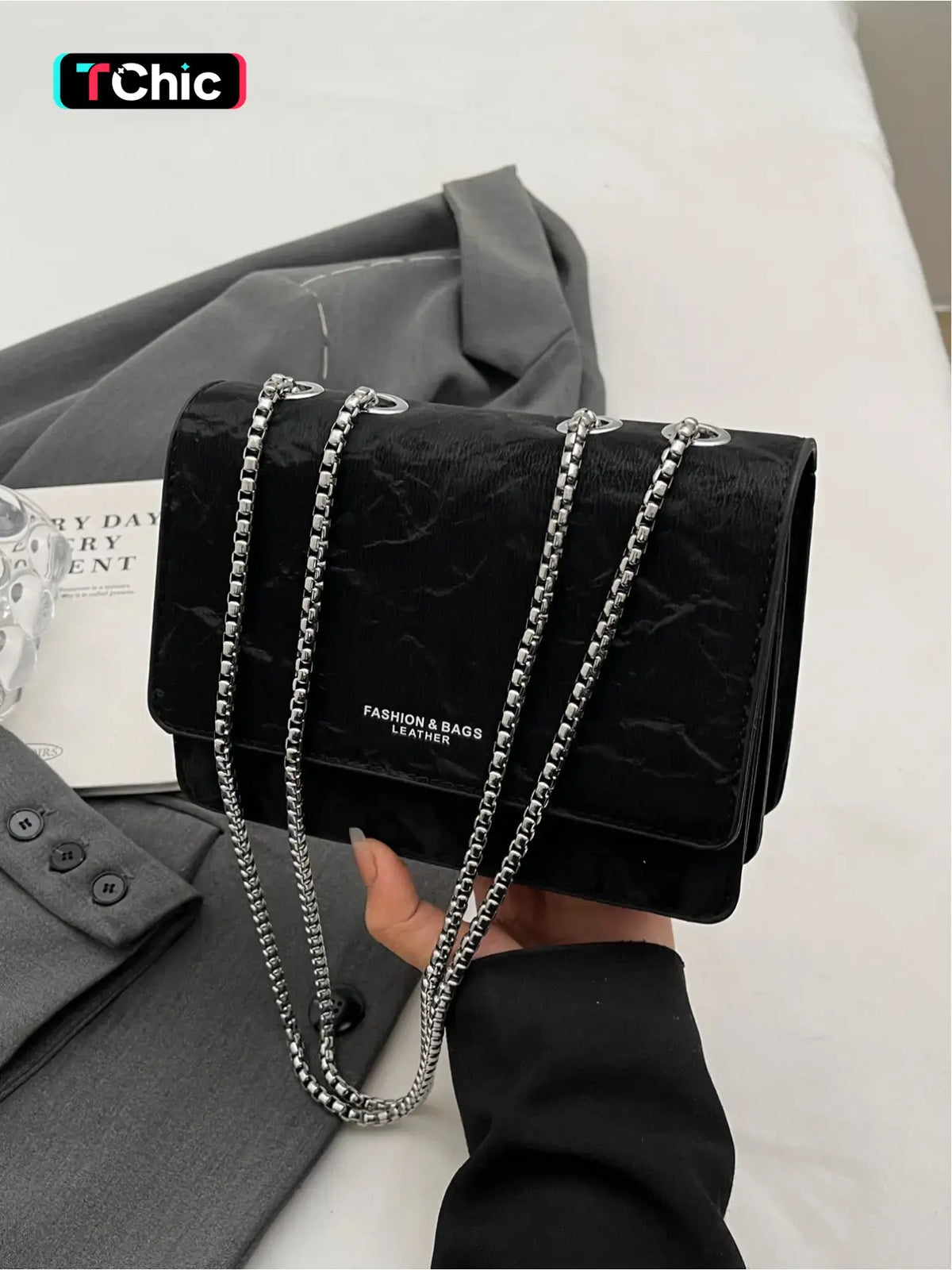 Fashionable Chain Shoulder Small Flap Square Bag, Versatile Casual Crossbody Purse Bag for Women, Stylish Outdoors Use, Crossbody Bags, Casual Trendy Purses