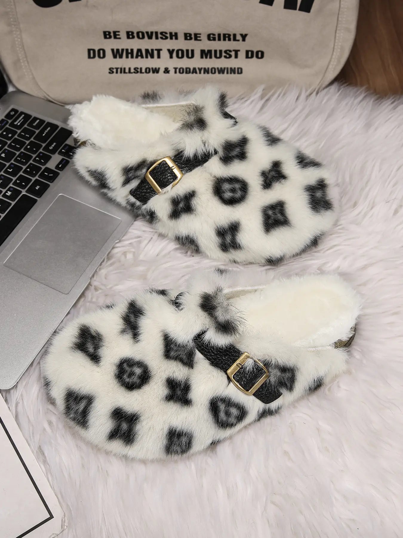 Unisex Faux Fur Mules, Anti-Slip Warm Outdoor Winter Slippers, Fluffy Home Slippers, Perfect Gift Choice