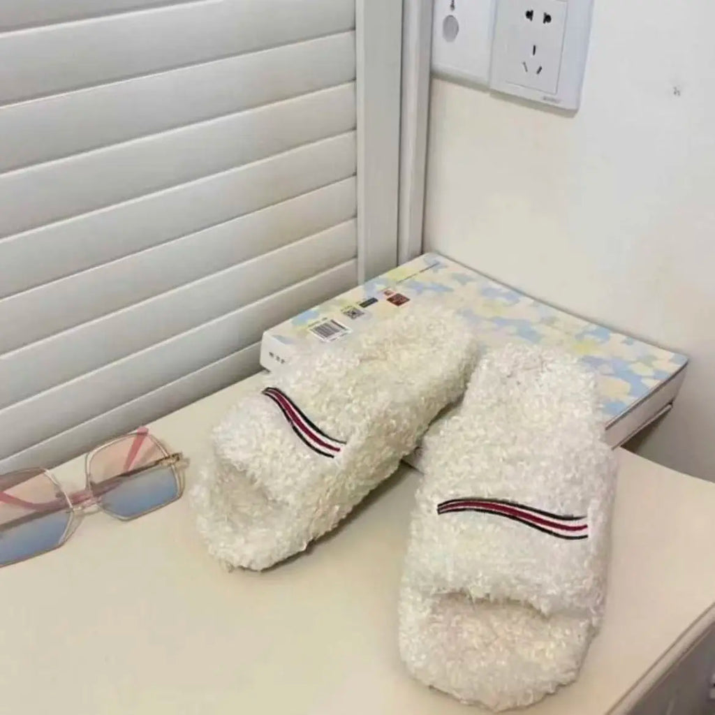 Outdoor Sports Slippers Unisex Mens and Women'S Cozy Fuzzy Plush Slippers for Lndoor Outdoor