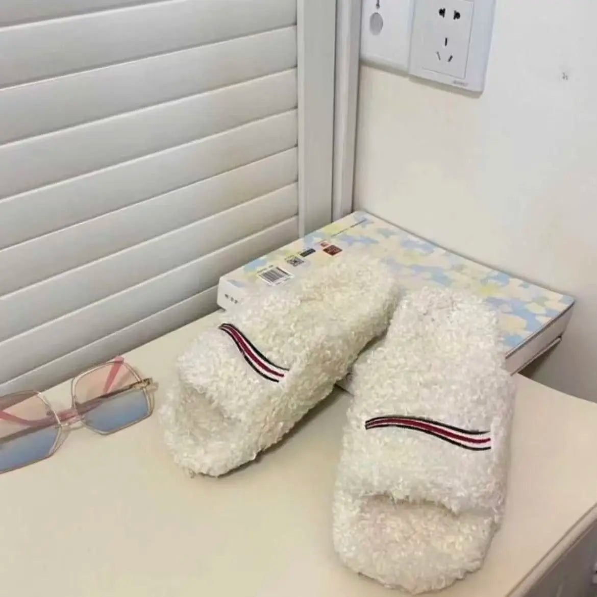 Outdoor Sports Slippers Unisex Mens and Women'S Cozy Fuzzy Plush Slippers for Lndoor Outdoor